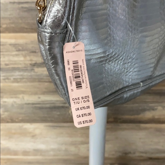 Victoria's Secret Silver Crossbody Bag NWT - Picture 5 of 6